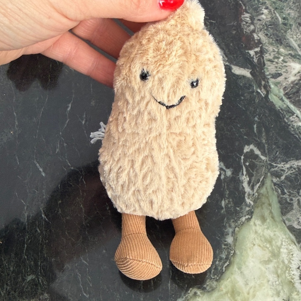 Jellycat Amuseables Peanut BNWT authentic